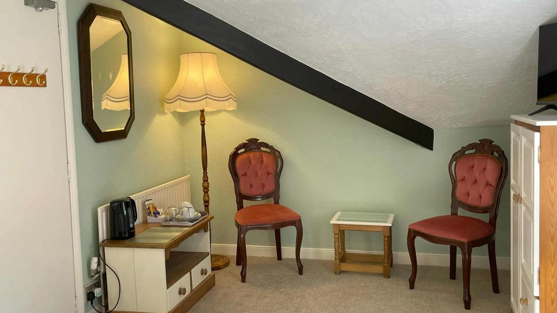 The Captain'S Lodge Room Only Accommodation 惠特比 3*,